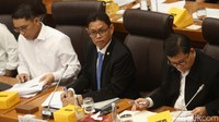 Wakil Menteri ESDM, Yuliot Tanjung, mengungkapkan bahwa konsumsi kedua jenis BBM tersebut diprediksi akan meningkat signifikan selama bulan puasa dan libur Lebaran.  
