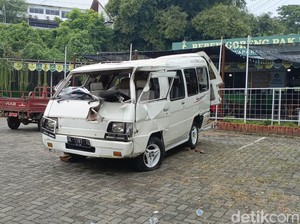 Jerit Tangis Anak-anak TK Korban Minibus Terguling Dihantam Truk di Semarang