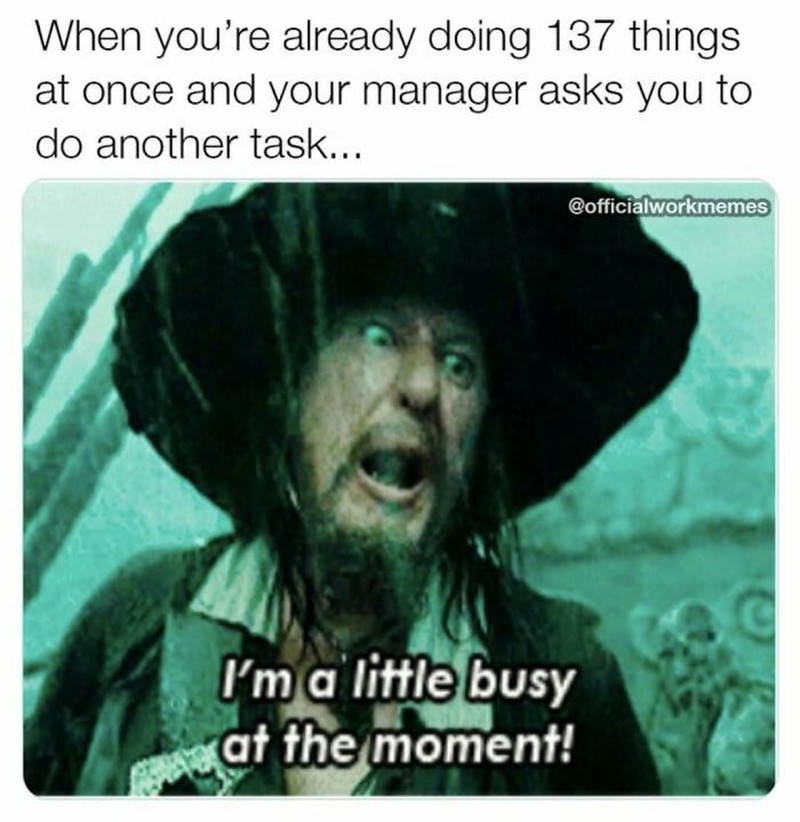 Kerja di bawah tekanan atau upah di bawah selayaknya bikin stres bertambah. Apalagi kalau dasarnya juga introvert, waduh hati-hati boncos deh social cost-nya.