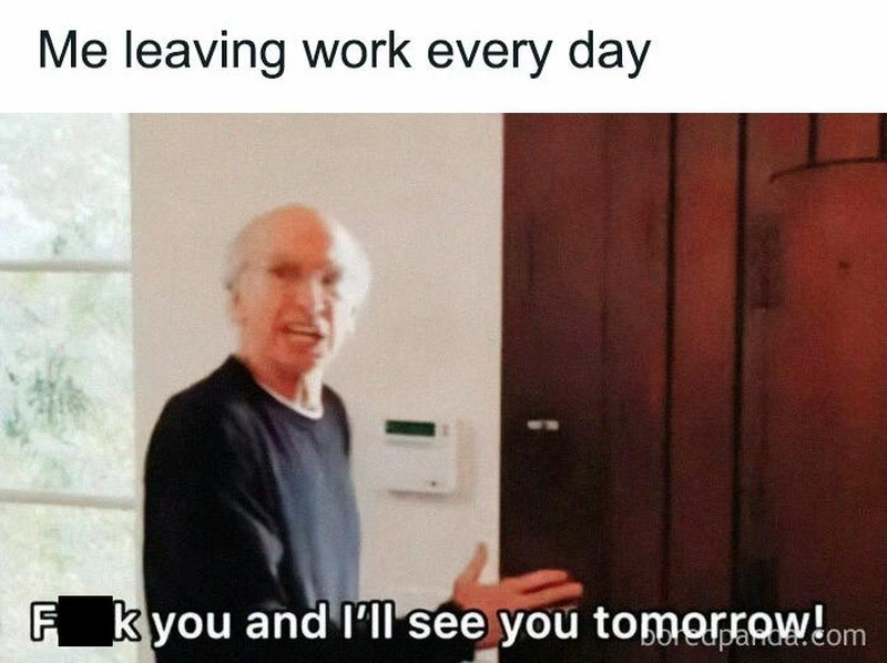 Kerja di bawah tekanan atau upah di bawah selayaknya bikin stres bertambah. Apalagi kalau dasarnya juga introvert, waduh hati-hati boncos deh social cost-nya.