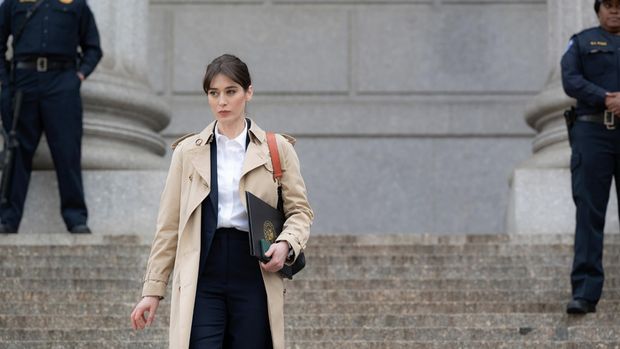 Penampilan Lizzy Caplan di Zero Days (2025).