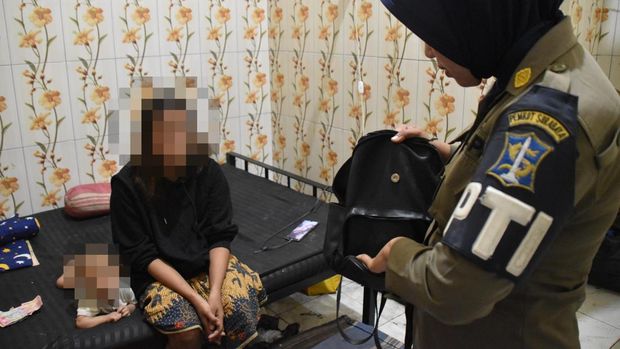 Operasi Pekat Satpol PP Surabaya