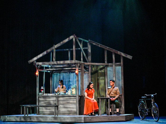 Panggung Musikal Mar digelar pada 26-28 Februari 2025 di Ciputra Artpreneur Theater, Jakarta. Panggung Musikal Mar digelar pada 26-28 Februari 2025 di Ciputra Artpreneur Theater, Jakarta.