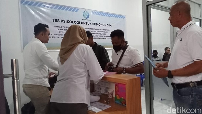 Pemohon SIM di Polrestabes Palembang wajib lulus 2 tahap uji psikologi.