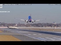 Mengerikan, Pesawat di AS Hampir Bertabrakan dengan Jet Kecil Saat Mendarat