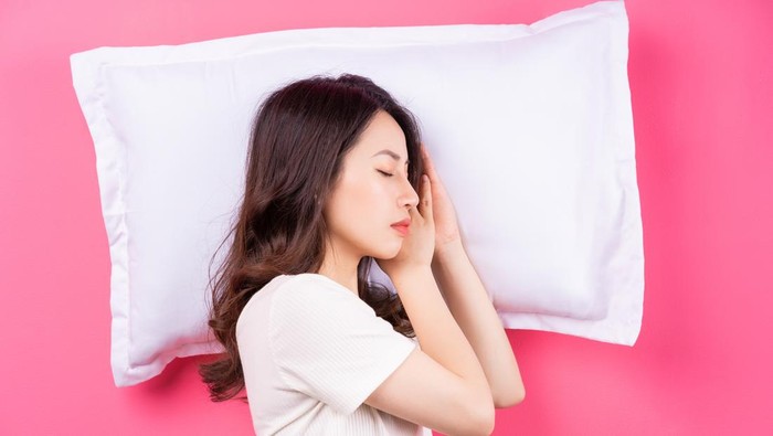 Posisi Tidur Wanita