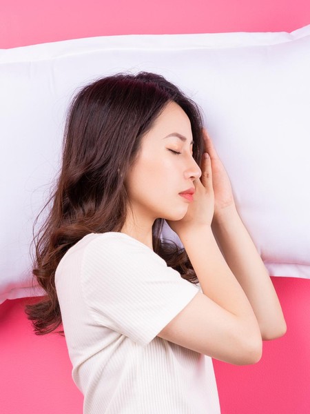 Posisi Tidur Terbaik untuk Cegah Nyeri Punggung dan Kesemutan
