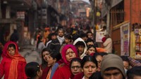 Pada hari ini, orang-orang mencari berkah dari Dewa Siwa dan Maa Parvati serta memanjatkan doa dengan mengunjungi kuil. Shivratri memiliki makna keagamaan dan spiritual yang besar.