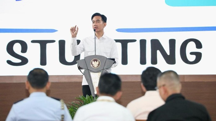 Wakil Presiden RI Gibran Rakabuming Raka menjadi pemateri di Akmil Magelang, Rabu (26/2/2025).