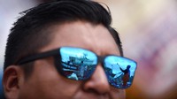 Festival ini, yang merupakan pendahuluan dari acara karnaval utama pada tanggal 1 Maret, dimulai dengan pemberkatan keagamaan di hadapan pelindung Oruro.  