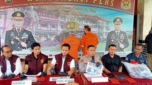 Rilis kasus penyekapan WN Iran di Mapolres Gianyar, Senin (24/2/2025).