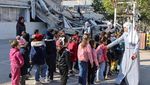 Semangat Anak Gaza Antre Masuk Sekolah