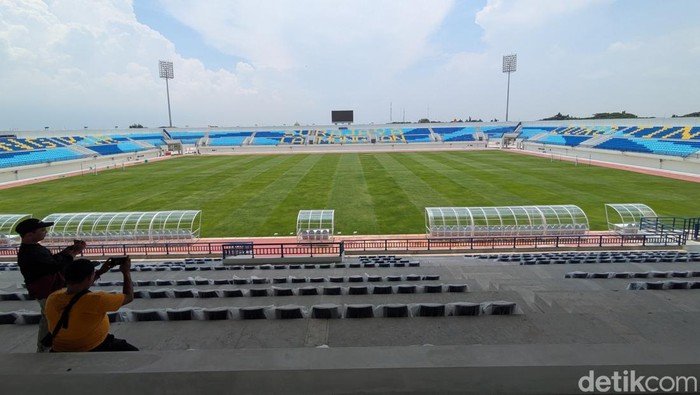 Stadion Surajaya Lamongan