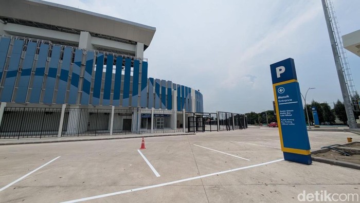 Stadion Surajaya Lamongan setelah direnovasi