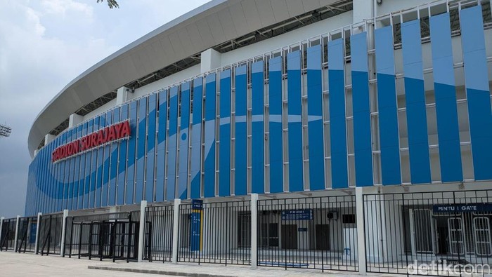 Stadion Surajaya Lamongan setelah direnovasi Stadion Surajaya Lamongan setelah direnovasi