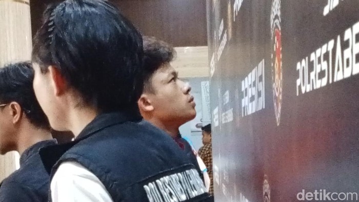 Tersangka begal taksi online di Palembang, Muhammad Rahul alias Raul (21).