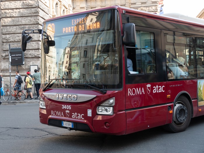 Transportasi bus Atac di Roma, Italia