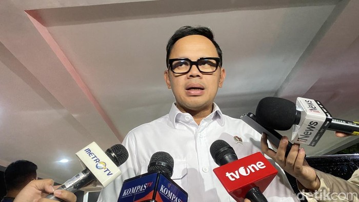 Wakil Menteri Dalam Negeri (Wamendagri) Bima Arya Sugiarto di Akmil Magelang, Selasa (25/2/2025).