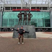 Diketahui suami Yura sendiri memang merupakan fans garis keras Manchester United. Bahkan karena hal itu, Yura memiliki kisah menarik tersendiri terkait dengan kesukaan suaminya tersebut. Foto: Instagram/@yurayunita