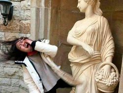 15 Lukisan Klasik yang Dikemas Jadi Meme Kocak