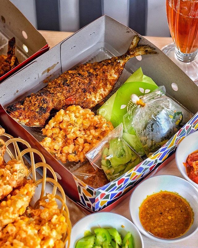 5 Resto Manado Legendaris yang Enak dan Cocok Buat Makan Siang