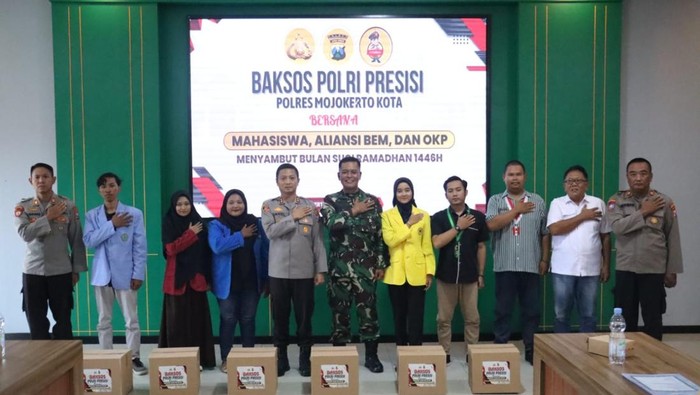 Baksos presisi Polres Mojokerto Kota bersama mahasiswa
