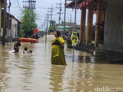 Banjir Masih Mengenangi Ratusan Rumah di Sidoarjo Dampak Luapan Kalimas