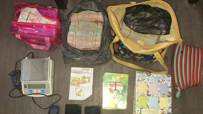 Barang bukti yang disita polisi. (Dok Ditreskrimsus Polda Riau)