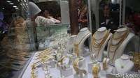Beragam koleksi perhiasan bisa ditemukan di pameran ini.