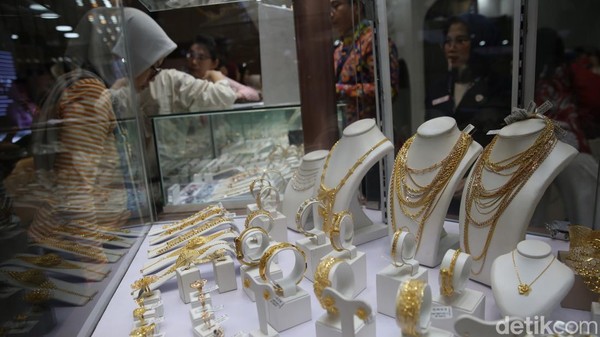 Berburu Perhiasan Cantik di Jakarta International Jewellery Fair 2025