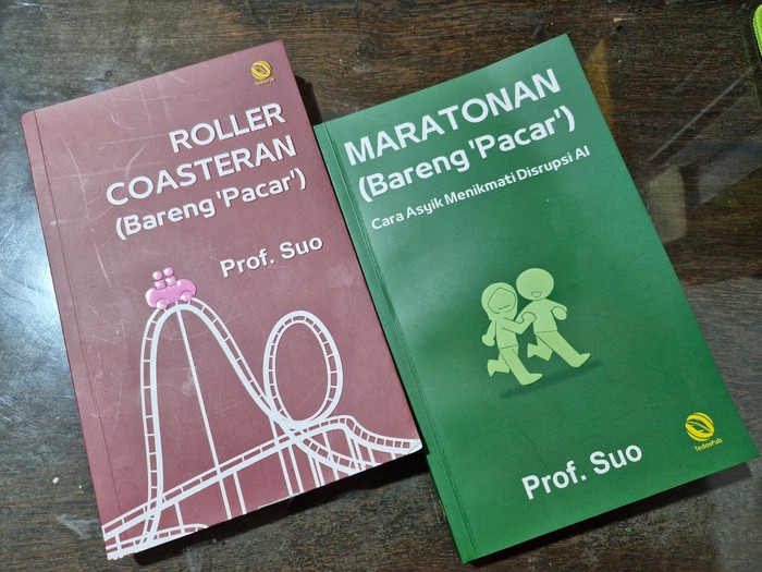 Buku Roller Coasteran Bareng Pacar dan Maratonan Bareng Pacar