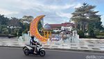 Ornamen Sambut Ramadan di Surabaya