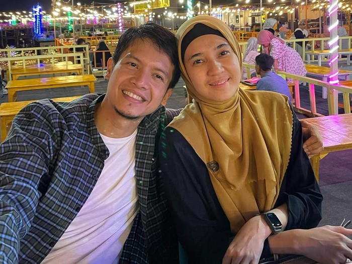Dhini Aminarti dan Dimas Seto
