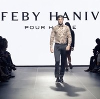 Dikabarkan detiknews, Haniv sempat mengirim email ke Yul Dirga selaku Kepala Kantor Pelayanan Pajak Penanaman Modal Asing 3 pada 5 Desember 2016. Isinya, Haniv meminta bantuan Yul Dirga (mantan Kepala Kantor Pelayanan Pajak Penanaman Modal Asing Tiga Kanwil Jakarta Khusus) untuk mencarikan sponsor untuk fashion show anaknya. (Foto: YouTube/Plaza Indonesia)