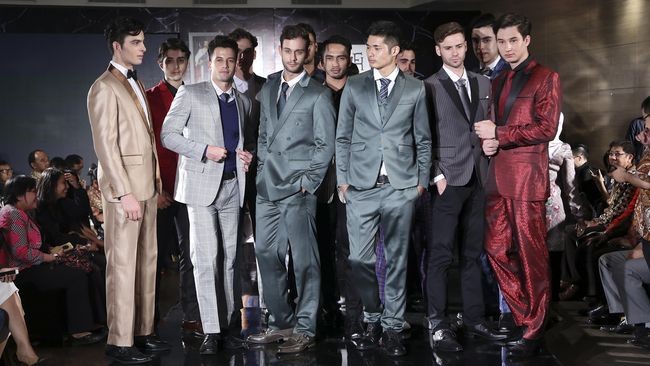 Dalam temuan KPK, uang hasil korupsi tersebut dipakai untuk menyokong bisnis mode Feby, termasuk peragaan busananya. Pada 19 Mei 2016, Feby menggelar fashion show di Glass House, Ritz-Carlton Pacific Place. (Foto: Dok. Tim Muara Bagdja)