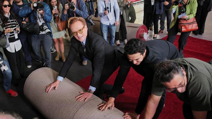 Academy Awards host Conan O'Brien participates in the rollout of the red carpet for the 97th Academy Awards in Los Angeles, California, U.S., February 26, 2025. REUTERS/Daniel Cole