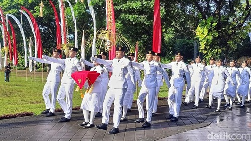 Upacara HUT Kota Denpasar ke-237 pada Kamis (27/2/2025) di Lapangan Lumintang Denpasar, Bali.