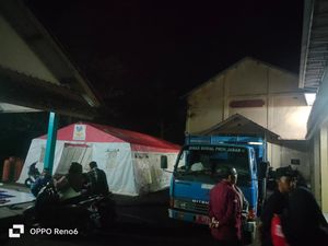 Kemensos Salurkan Bantuan ke Korban Bencana Pergeseran Tanah Tasikmalaya