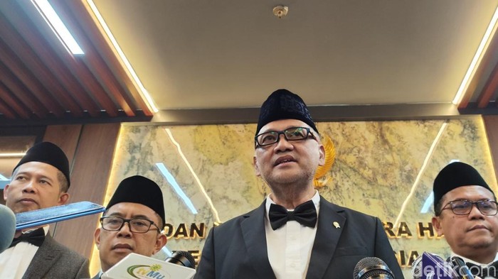 Kepala Badan BP Haji selepas acara Media Gathering di Gedung Kemenag RI, Jakarta Pusat, Kamis (27/2/2025).