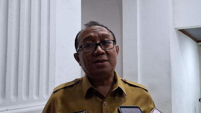Kepala Dinas Lingkungan Hidup Jakarta Asep Kuswanto
