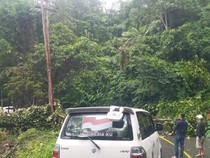 Akses Jalan Padang-Pekanbaru Terputus Akibat Longsor di Limapuluh Kota