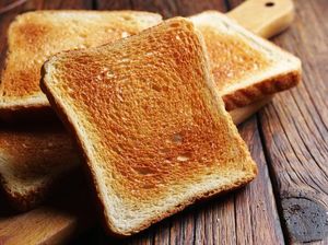 Mahal! Roti Panggang Tipis Pembeli Harus Bayar Rp 58 Ribu