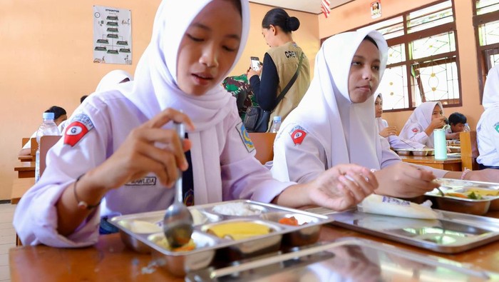 Makan bergizi gratis di Banyuwangi