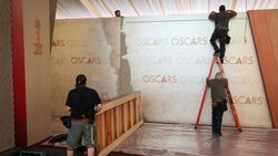 Melihat Kesibukan Persiapan Oscar 2025 Melihat Kesibukan Persiapan Oscar 2025