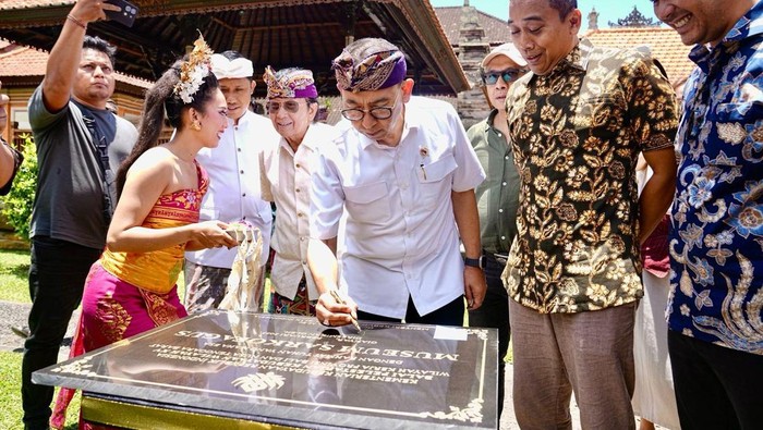 Menteri Budaya Fadli Zon