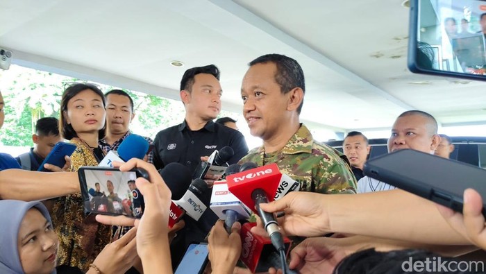 Menteri ESDM Bahlil Lahadalia di Akmil Magelang, Kamis (27/2/2025).