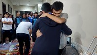 Pelatih fisik Persib Bandung Yaya Sunarya mengatakan bahwa pihak manajemen dari Persib Bandung mengucapkan duka cita atas kepergian ayah Rian, Bejo Sugiantoro yang juga seorang legenda Timnas Indonesia.