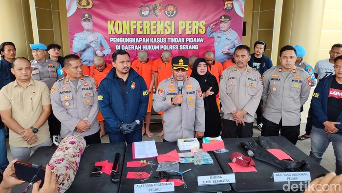 Polres Serang menangkap 8 pelaku tindak kejahatan berupa curanmor, curat dan curas menjelang bulan Ramadan (Bahtiar/detikcom)