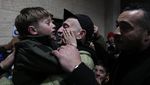 Suasana Haru Saat Puluhan Tahanan Palestina Dibebaskan Israel
