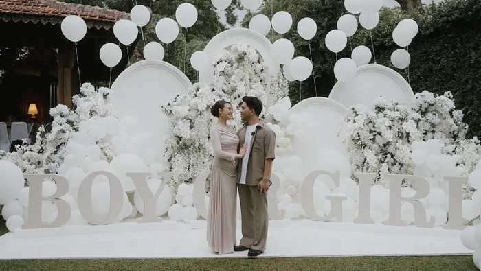 Gender reveal kehamilan Aaliyah Massaid.